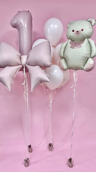 Розовая композиция HAPPYSHARY на первый день рождения
